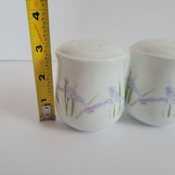Vintage Japanese Porcelain Salt & Pepper Shakers With Lavender Iris Design - Picture 5 of 5